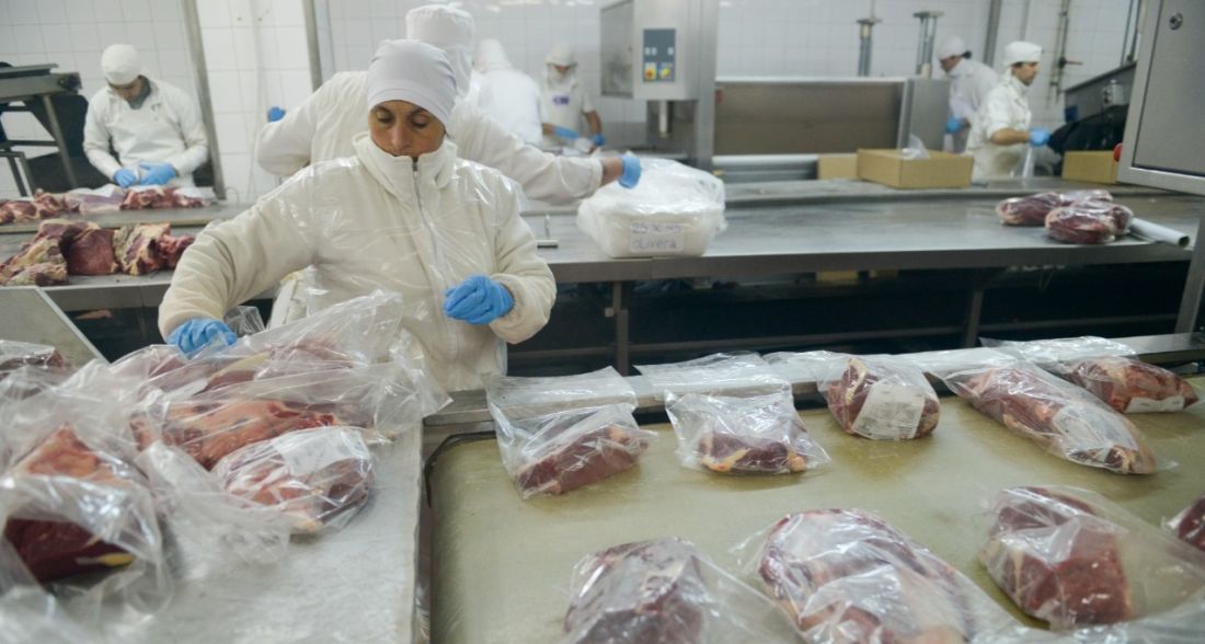 Apertura a mercados: SENASA certificó la primera exportación de carne hacia Barbados
