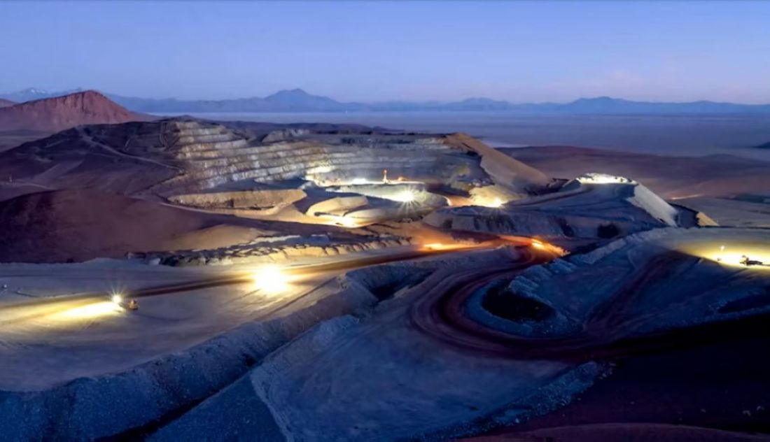 Inauguran Lindero: la mina de oro a cielo abierto que emplea cianuro y miles de litros de agua