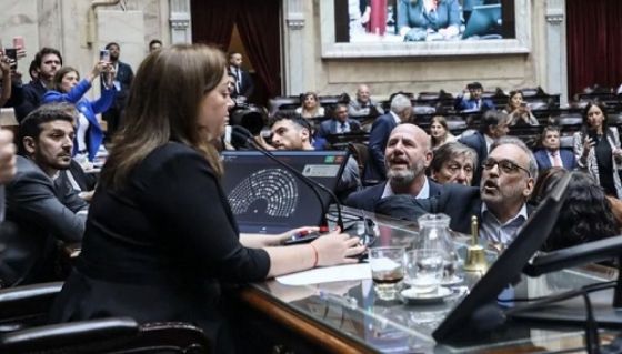 Escándalo en el Congreso: con agresiones, diputados del PRO bloquearon la creación de 9 universidades
