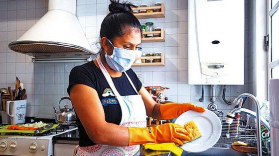El estado pagará el 50% del salario de trabajadoras de casas particulares si son formalizadas