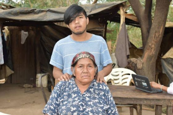 Desocupados construyen una casa para Maxi Sánchez, el joven wichi nominado como mejor estudiante del mundo