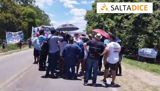 Entre las boletas impagables y un servicio pésimo: el norte de la provincia cortó la Ruta Nacional 34