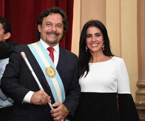 Todo queda en familia: Sáenz le otorga puestos a sus parientes, con sueldos del Estado