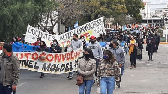 Paro docente: se mantienen firmes y esperan un posible diálogo con el gobierno