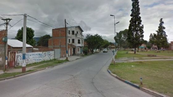 Dos hermanitos regresaban de comprar y fueron atropellados por un camión que se dió a la fuga