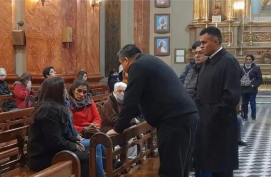 "La iglesia como siempre siendo cómplice del poder": Trabajadoras en huelga de hambre fueron echadas de la Catedral