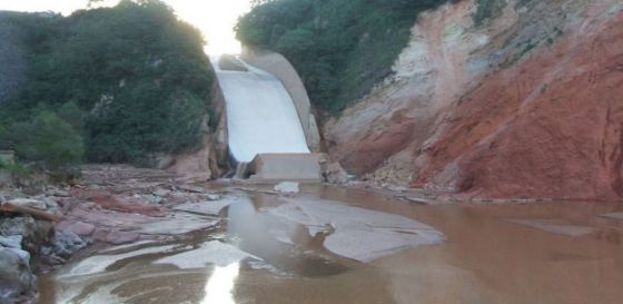 Secretaría de Ambiente de la Provincia, prohibió la pesca en Dique Itiyuro por contaminación