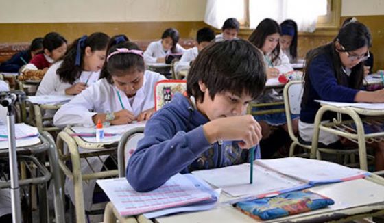 Desde el lunes vuelven las escuelas con presencialidad plena en Salta