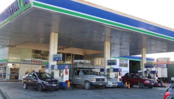 Refinor analiza despedir empleados por crisis en el sector