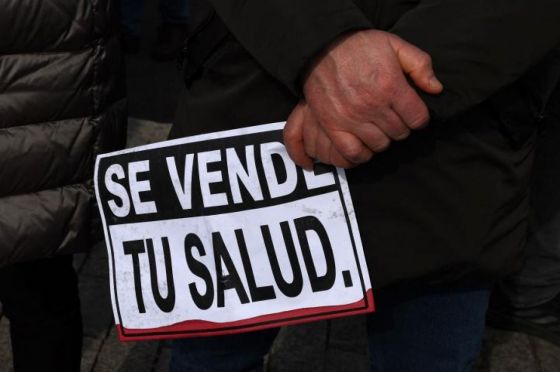 Con el sistema de salud privatizado, tratamientos para el cáncer, VIH y diabetes serían imposibles de solventar