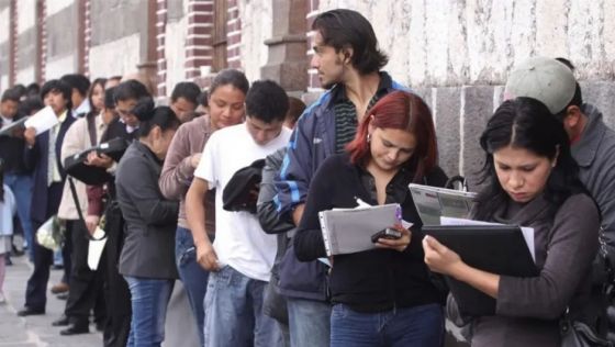 Según datos del INDEC, el desempleo disminuyó casi un 7% en la segunda mitad del año