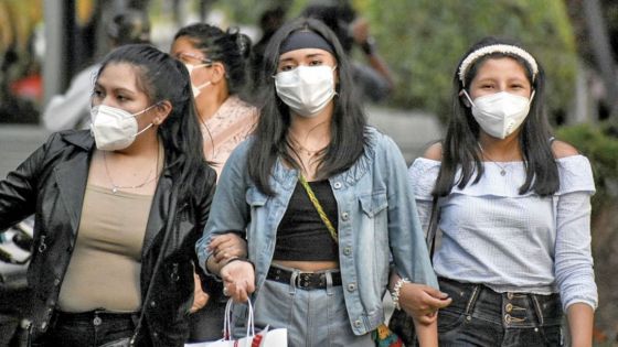 Adolescentes con factores de riesgo ya pueden aplicarse la vacuna Moderna