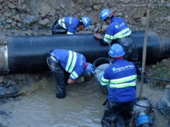 Se rompió un acueducto de zona sur: Aguas del Norte trabaja en su reparación