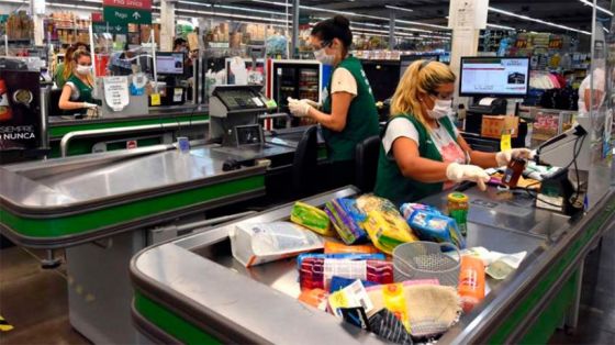 Trabajadores de comercio recibirán un 9% de aumento adicional y un bono de 4000 pesos