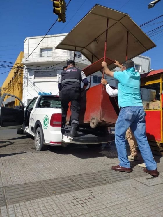 Manteros: “no nos quieren incluír por cabecitas negra”