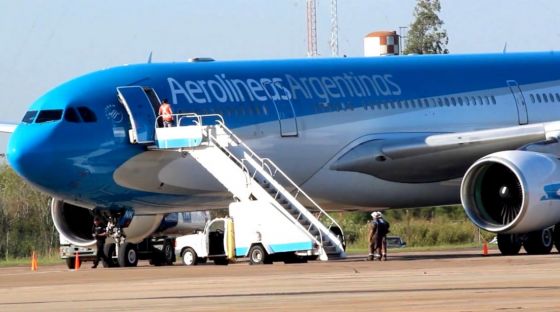 ''Si Milei quiere privatizar Aerolíneas Argentinas nos va a tener que matar'', aseguró el secretario general de APLA
