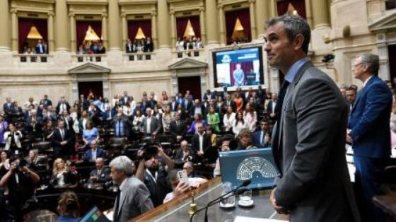 Quieren la ley a cualquier precio: Diputados sancionaron más de 12 horas sin un texto