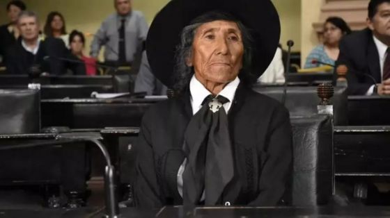 Eulogia Tapia en un homenaje de la legislatura