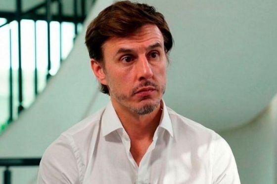 El marido de Pampita  ahora sí paga los sueldos en blanco