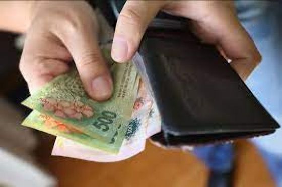 Por tercer mes consecutivo, el salario le ganó a la inflación con un incremento del 4%