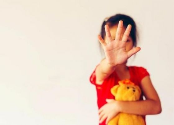 Denuncian a un maestro por abuso sexual de seis alumnas menores en Joaquín V. Gonzalez