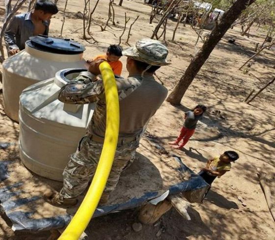 Provincia y nación entregan tanques de agua a comunidades de Santa Victoria Este