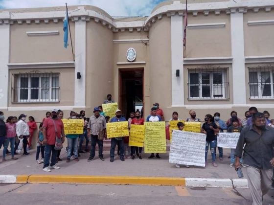 Piden agua potable para vivir: comunidades originarias marchan a la capital desde Embarcación