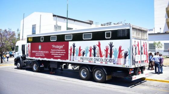 El móvil del Ministerio de Salud realiza mamografías y papanicolau gratuitos en el sur provincial