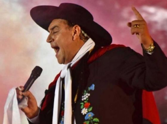 Estallido de furia del Chaqueño Palavecino en Vaqueros: la policía lo obligó a cortar el show