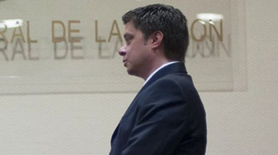 El Fiscal Federal Snopek suma una nueva causa por violencia de género, ahora le impusieron una orden de restricción