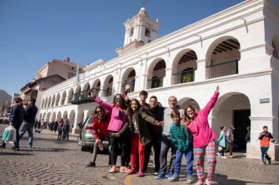 Pese a la crisis, el turismo dejó 1400 millones de pesos a la ciudad de Salta
