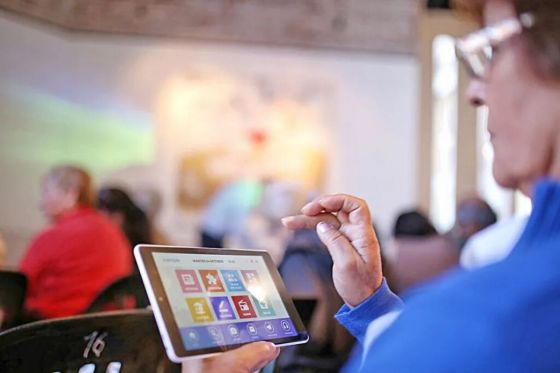 Más clientelismo con las tablets de los jubilados: la Fundación Salta los obliga a pagar un curso para recibirlas