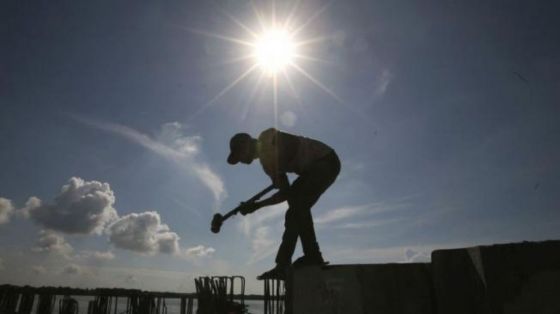 Salario Mínimo, IFE y Bono ANSES: las medidas económicas para recomponer ingresos