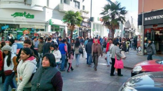 El gobierno nacional dispuso que no será obligatorio el uso de tapabocas al aire libre