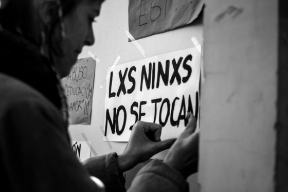 Condenan a 12 años de prisión a un hombre por abusar de sus tres hijos
