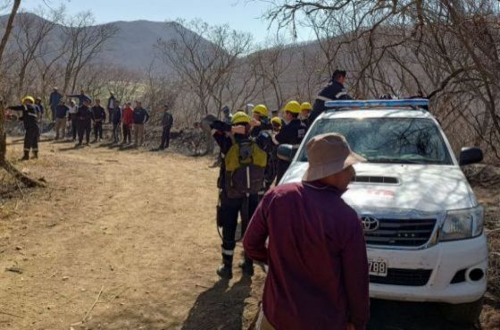 Para combatir el incendio en el cerrro se sumaron brigadistas nacionales